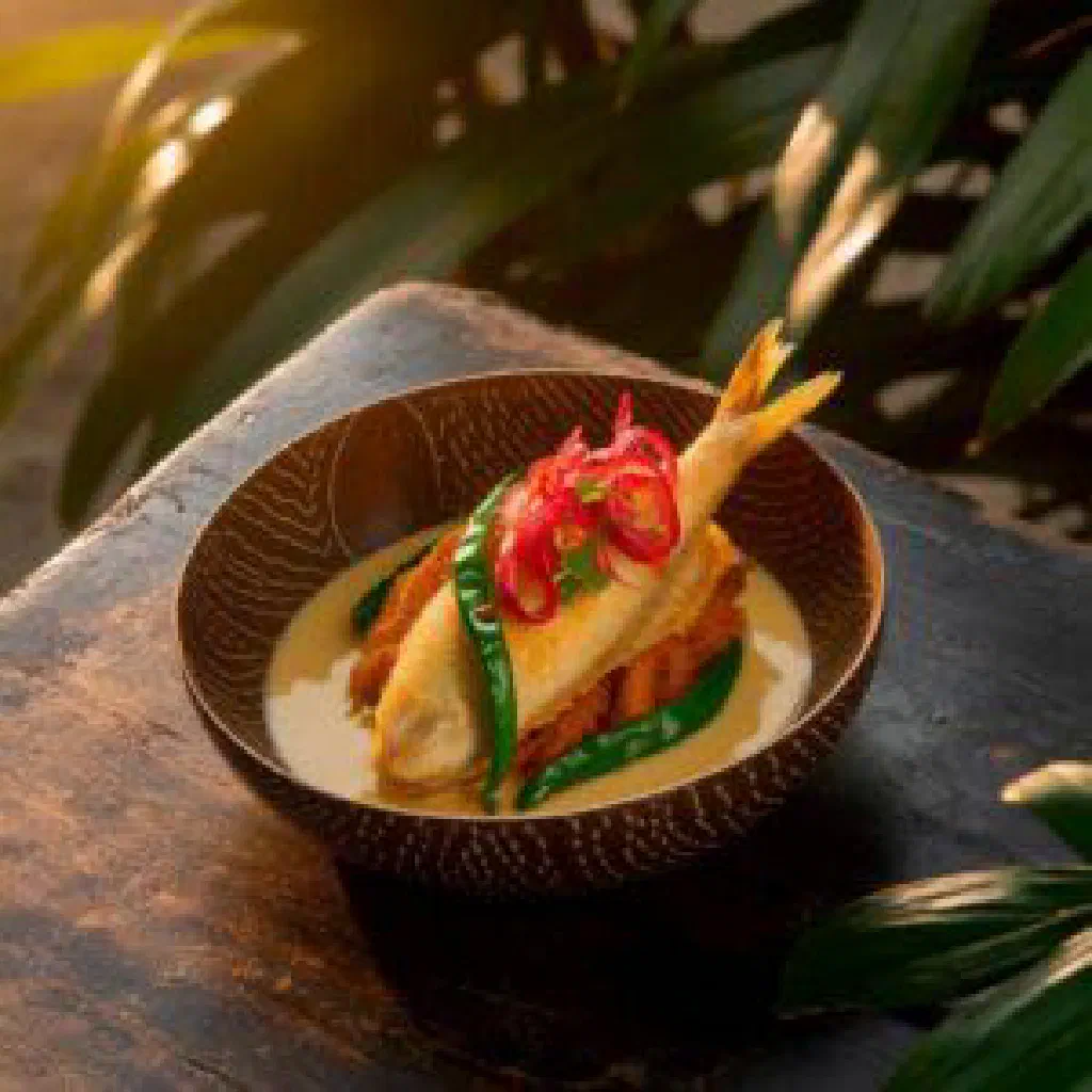 Marinated Maldivian fish garnished with fresh coriander and lime