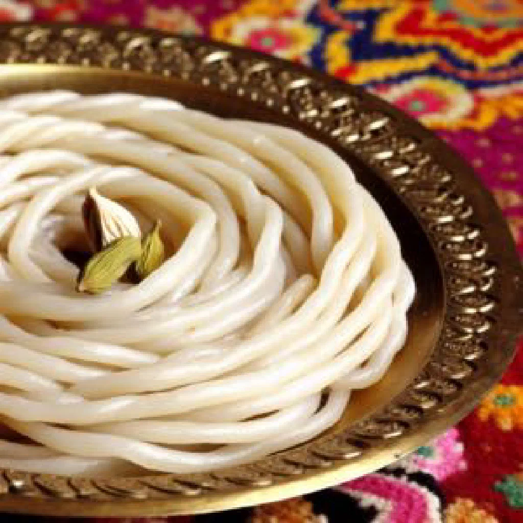 Tender pieces of dough in an aromatic Nepalese sauce, garnished with fresh coriander