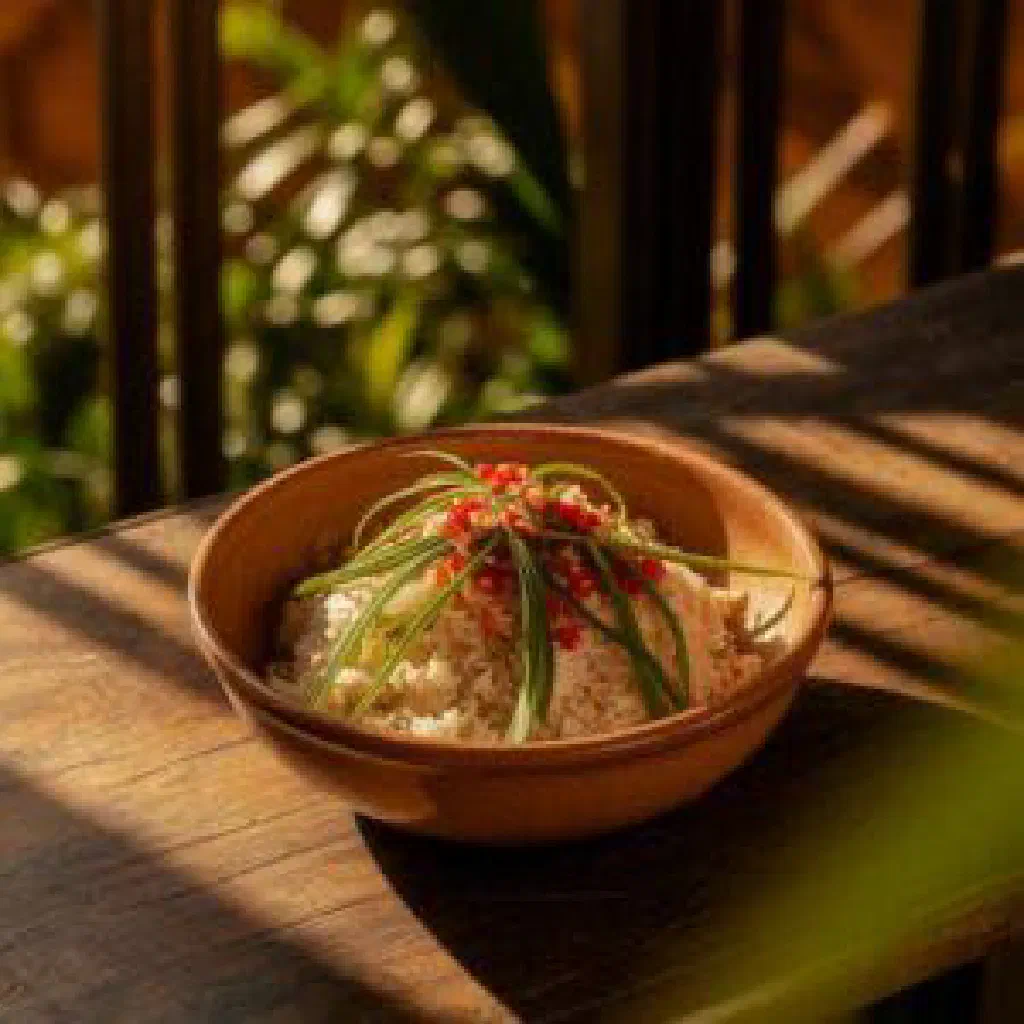 Sri Lankan mallung with moringa leaves and grated coconut in a bowl
